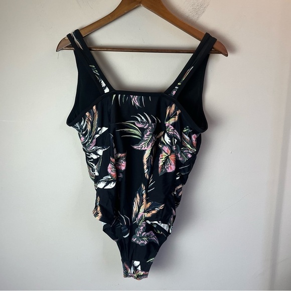 Kona Sol Women’s Black Floral One Piece Size 16W - Picture 3 of 5